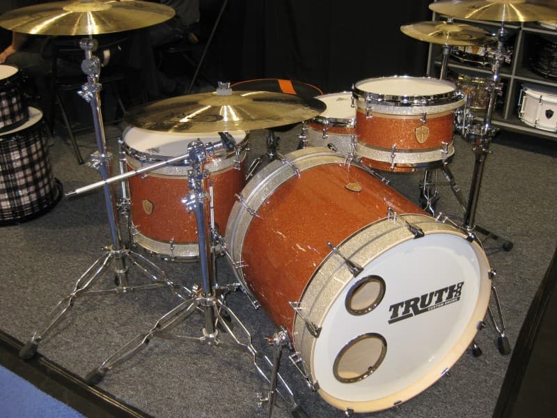 Maple drums wtih acrylic pinstripes